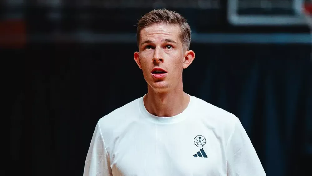 Julius Thomas, Paris Basketball