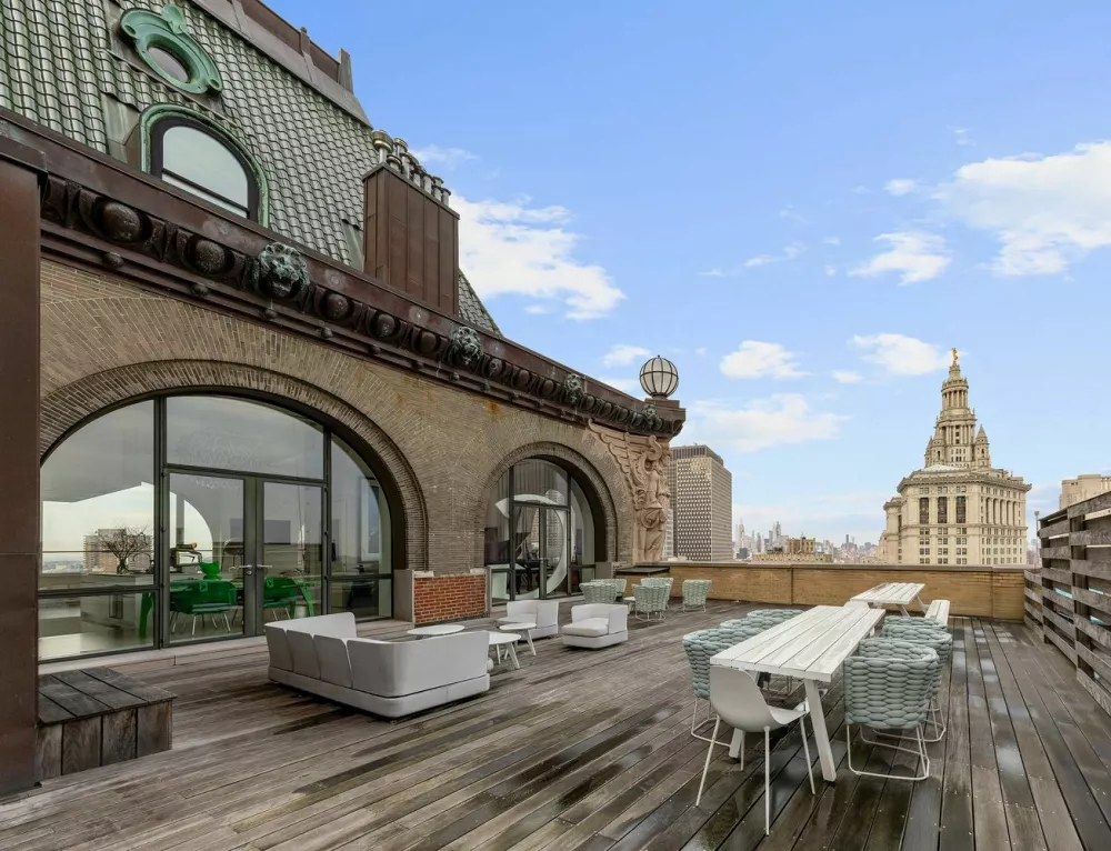 EXCLUSIVE: Story from Jam Press (Insane Sky House)'Sky house' with multi-floor SLIDE and indoor climbing wall goes on sale for 0mA one-of-a-kind "sky house" perched on top of a 23-storey skyscraper has hit the market for a staggering 0m.The jaw-dropping home crowns a historic building at 150 Nassau Street in New York and spans the top four floors.Inside, the 6,500 sq ft property is packed with quirky features, including a giant spiral slide running through the home.The stainless steel slide starts at the very top and winds its way down two floors before ending in the main living space.There is even an indoor climbing wall and rope swing at the heart of the property, as reported by creatorzine.com.The open-plan living area boasts soaring ceilings of up to 46ft and massive arched windows with sweeping views across the New York skyline and rivers.A large terrace also offers stunning panoramic views across the city.Elsewhere, the luxury home features multiple bedrooms, a high-end kitchen fitted with top-of-the-range appliances and a separate prep kitchen.There are also wine fridges, a laundry room and several bathrooms, including a spa-style main bathroom complete with a steam shower and heated floors.The upper level, currently used as a gym, includes the top of the climbing wall and access to the slide.The building itself dates back to 1895 and is considered one of New York's earliest steel-frame skyscrapers.Known as the "Sky House", the property was designed by architect David Hotson and interior designer Ghislaine Vińas.It has previously won major design awards and has been described as a unique architectural masterpiece.The incredible home is now up for sale with a price tag of 0m.ENDS.26 Mar 2026Pictured: Story from Jam Press (Insane Sky House)Pictured: The one-of-a-kind "sky house".'Sky house' with multi-floor SLIDE and indoor climbing wall goes on sale for 0mA one-of-a-kind "sky house" perched on top of a 23-storey skyscraper has hit the market for a staggering 0m.The jaw-dropping home crowns a historic building at 150 Nassau Street in New York and spans the top four floors.Inside, the 6,500 sq ft property is packed with quirky features, including a giant spiral slide running through the home.The stainless steel slide starts at the very top and winds its way down two floors before ending in the main living space.There is even an indoor climbing wall and rope swing at the heart of the property, as reported by creatorzine.com.The open-plan living area boasts soaring ceilings of up to 46ft and massive arched windows with sweeping views across the New York skyline and rivers.A large terrace also offers stunning panoramic views across the city.Elsewhere, the luxury home.,Image: 1086414171, License: Rights-managed, Restrictions: NO Australia, Germany, Norway, South Korea, Sweden, United Kingdom, United States, Unknown Country, Model Release: no, Pictured: Floorplan