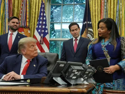 FILE PHOTO: U.S. President Donald Trump, Secretary of State Marco Rubio and Vice President JD Vance meet Democratic Republic of the Congo's Foreign Minister Therese Kayikwamba Wagner and Rwanda's Foreign Minister Olivier Nduhungirehe (not pictured) in the Oval Office at the White House in Washington D.C., June 27, 2025. REUTERS/Ken Cedeno/File Photo