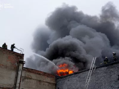 Firefighters work at the site of a Russian drone strike, amid Russia's attack on Ukraine, in Lutsk, Ukraine April 1, 2026. Press service of the State Emergency Service of Ukraine in Volyn region/Handout via REUTERS ATTENTION EDITORS - THIS IMAGE HAS BEEN SUPPLIED BY A THIRD PARTY. WATERMARK FROM SOURCE. MANDATORY CREDIT. BEST QUALITY AVAILABLE.