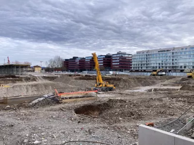 gradbi&scaron;če, gradnja, gradbeni&scaron;tvo, železni&scaron;ka postaja Ljubljana