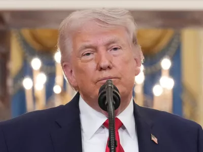 President Donald Trump speaks about the Iran war from the Cross Hall of the White House on Wednesday, April 1, 2026, in Washington. (AP Photo/Alex Brandon, Pool)