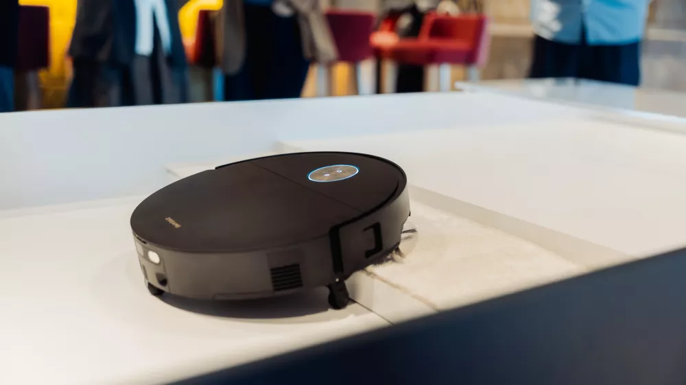 Dreame robotksi sesalnik