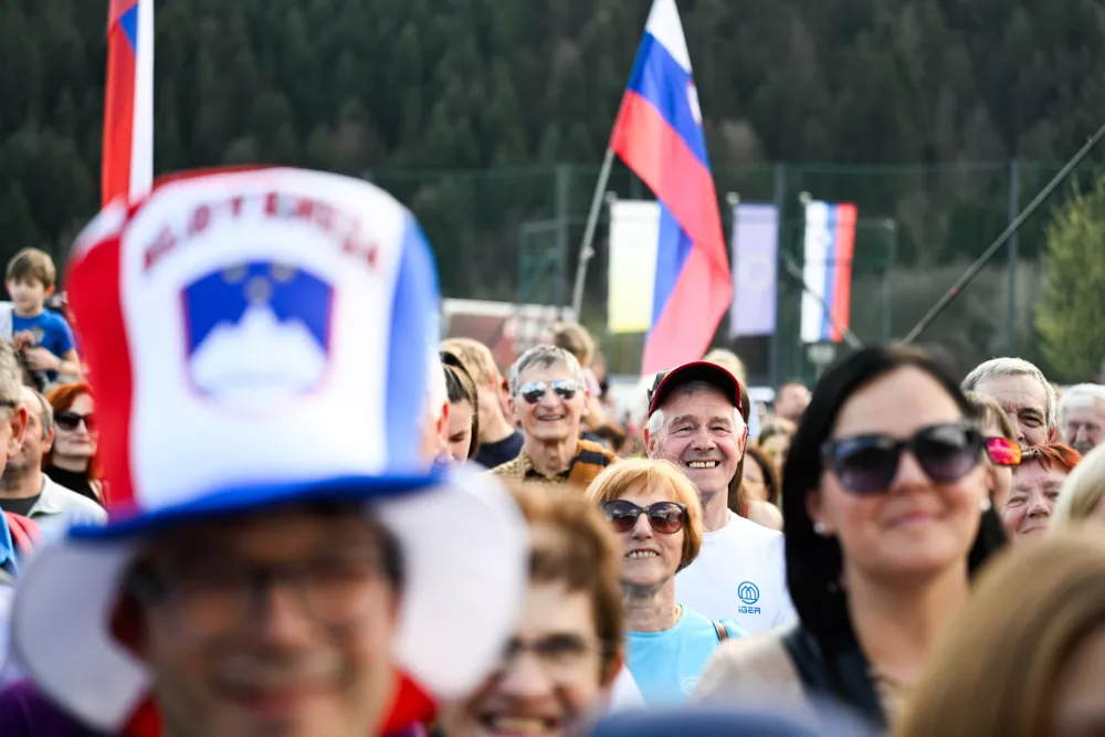 06.04.2026 - Sprejem Nike in Domna Prevca v Dolenji vasiFoto: Nik Erik Neubauer