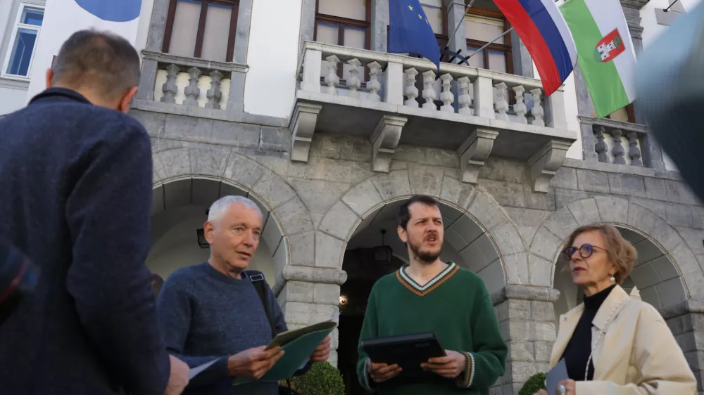 07.04.2026. Predstavitev pobude za sklic referenduma Iniciative za &Scaron;tepanjsko naselje o parkirnem odloku MOL. Foto: Bojan Velikonja