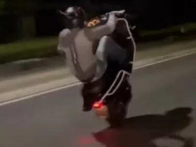 Predelani mopedi Instagram