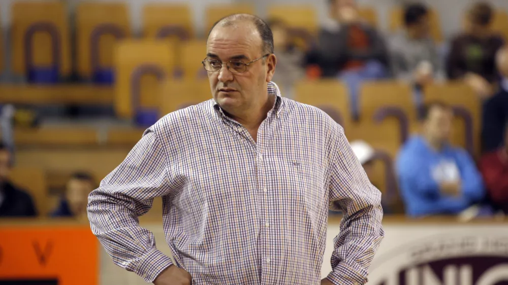 -Trener Partizana Du&scaron;ko Vujo&scaron;evič-Ko&scaron;arka: Union Olimpija &ndash; Partizan, 9. krog, liga -Ko&scaron;arkarji Uniona Olimpije so v 9. krogu lige izgubili s Partizanom z 61:66 (23:14, 40:26, 53:44). //FOTO: Luka CjuhaOPOMBA: ZA OBJAVO V ČASOPISU DNEVNIK