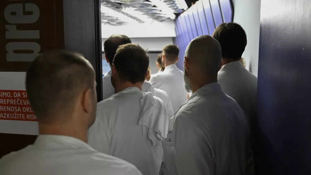 Manj omejitev zdravni&scaron;ke stavke