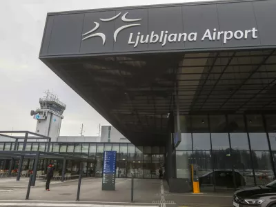 - potni&scaron;ki terminal -&nbsp;- 14.12.2022 - Letali&scaron;če Jožeta Pučnika Brnik &ndash; Aerodrom Ljubljana &ndash; Fraport Slovenija&nbsp;//FOTO: Luka Cjuha