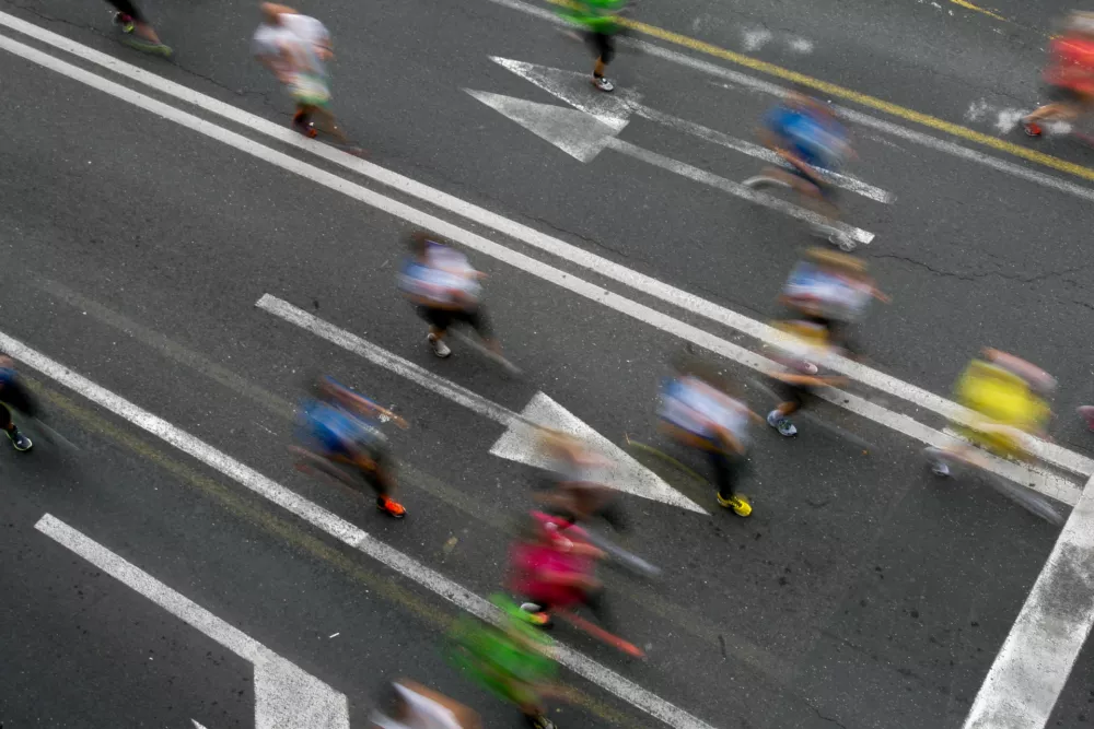 simbolična fotografija - tek- 18. mednarodni Ljubljanski Maraton 2013 -   //FOTO: Bojan Velikonja