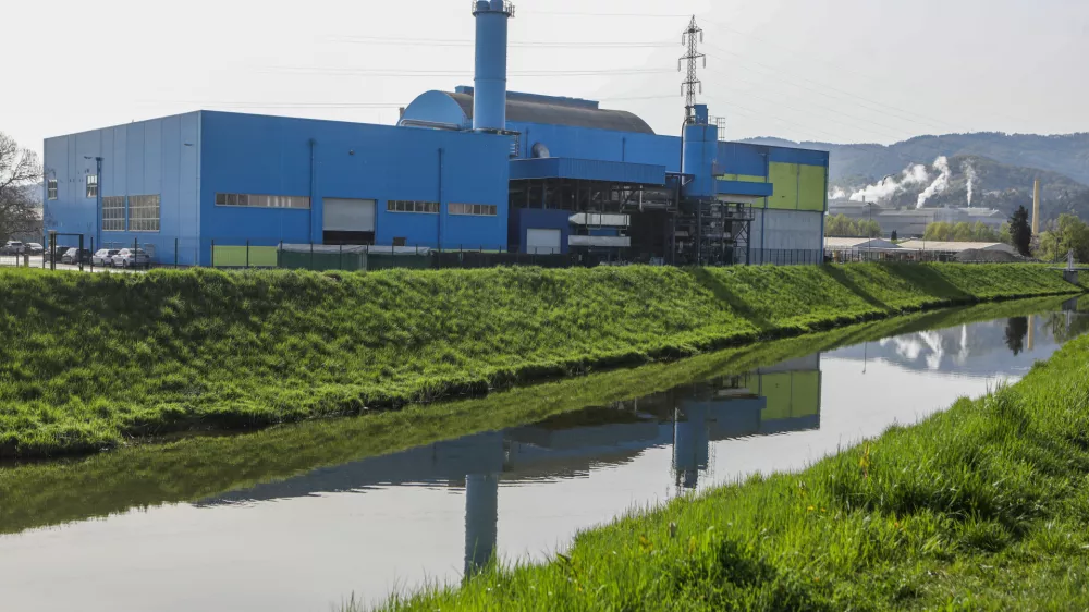 Primer dobre prakse: Spregledani slovenski pionir z nizkim dimnikom