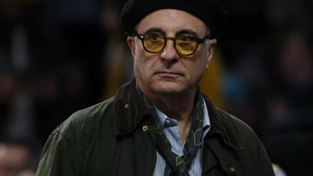 LOS ANGELES, CALIFORNIA - JANUARY 04: Andy Garcia attends a game between the Memphis Grizzlies and the Los Angeles Lakers in the second half at Crypto.com Arena on January 04, 2026 in Los Angeles, California.,Image: 1063584408, License: Rights-managed, Restrictions: NOTE TO USER: User expressly acknowledges and agrees that, by downloading and or using this photograph, User is consenting to the terms and conditions of the Getty Images License Agreement., Model Release: no / Foto: Profimedia