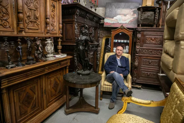 Andrej Iglič10.4.2026 - Reportaža staro obnovljeno pohi&scaron;tvo za Objektiv Foto: Luka CjuhaFoto: Luka Cjuha / Foto: Luka Cjuha