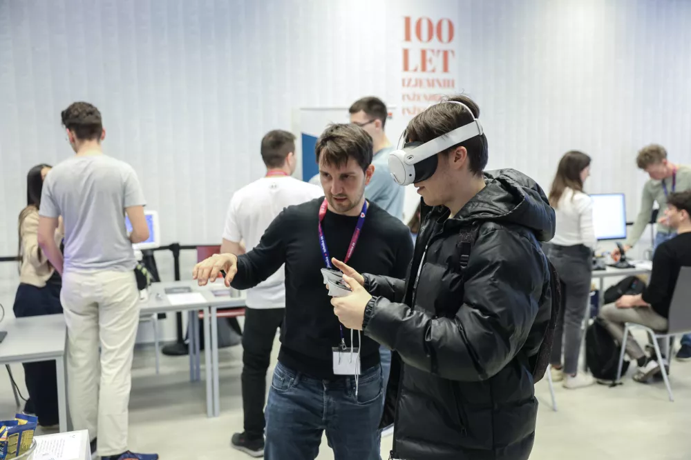 &Scaron;tudentje so spoznavali biomedicinsko tehniko