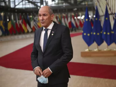 epa08551411 Slovenia's Prime Minister Janez Jansa makes a statement as he arrives for an EU summit at the European Council building in Brussels, Belgium, 17 July 2020. European Union nations leaders meet face-to-face for the first time since February to discuss plans responding to coronavirus crisis and new long-term EU budget at the special European Council on 17 and 18 July. EPA-EFE/FRANCISCO SECO / POOL