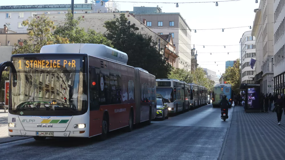 7.10.2025 - Gneča, zastoj, Slovenska cesta, Avtobusi LPPFoto: Luka Cjuha
