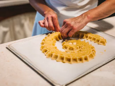 Tradicija, zapisana v mandljih