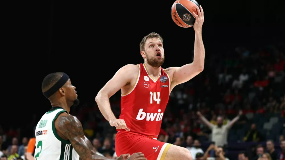 ABU DHABI, UNITED ARAB EMIRATES - MAY 25: Sasha Vezenkov of Olympiacos Piraeus drives the ball to the basket during Third Place game of Turkish Airlines Euroleague Final Four Abu Dhabi 2025 between Olympiacos Piraeus vs Panathinaikos Aktor Athens at Etihad Arena on May 25, 2025 in Abu Dhabi, United Arab Emirates. (Photo by Francois Nel/Getty Images)