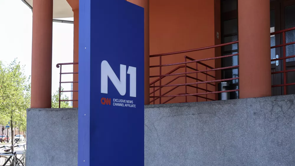 V N1 možne lastni&scaron;ke spremembe, odpira se vpra&scaron;anje o neodvisnosti medijev v regiji