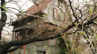 Prizori&scaron;če umora, zapu&scaron;čena hi&scaron;a