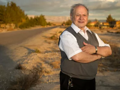 Ronald Wayne photographed outside his Nevada home. Wayne co-founded Apple Computer with Steve Wozniak and Steve Jobs but sold his shares in the company shortly after.,Image: 175927193, License: Rights-managed, Restrictions:, Model Release: no