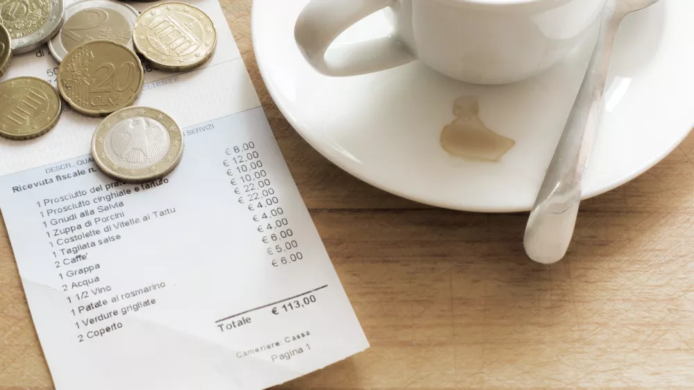 Italian Bill after a long meal / Foto: Gutzemberg Getty Images/istockphoto
