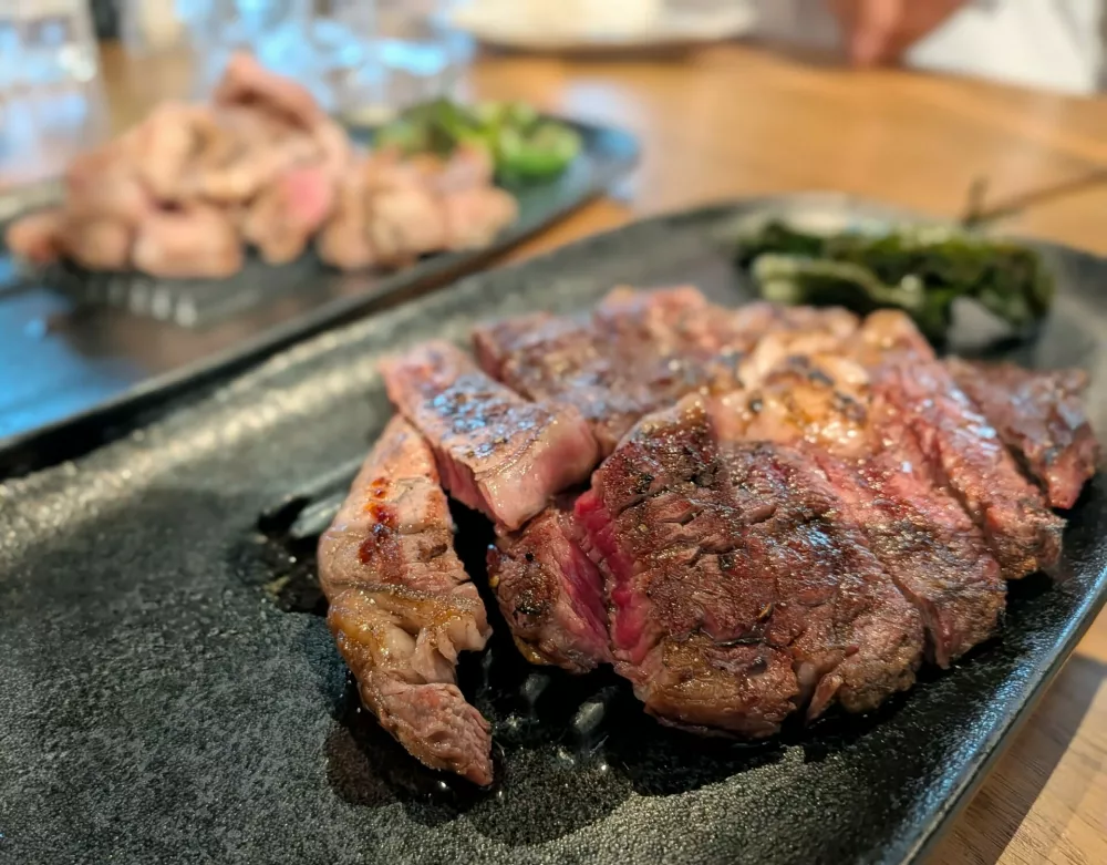 Ribeye, Evino bar in vinoteka