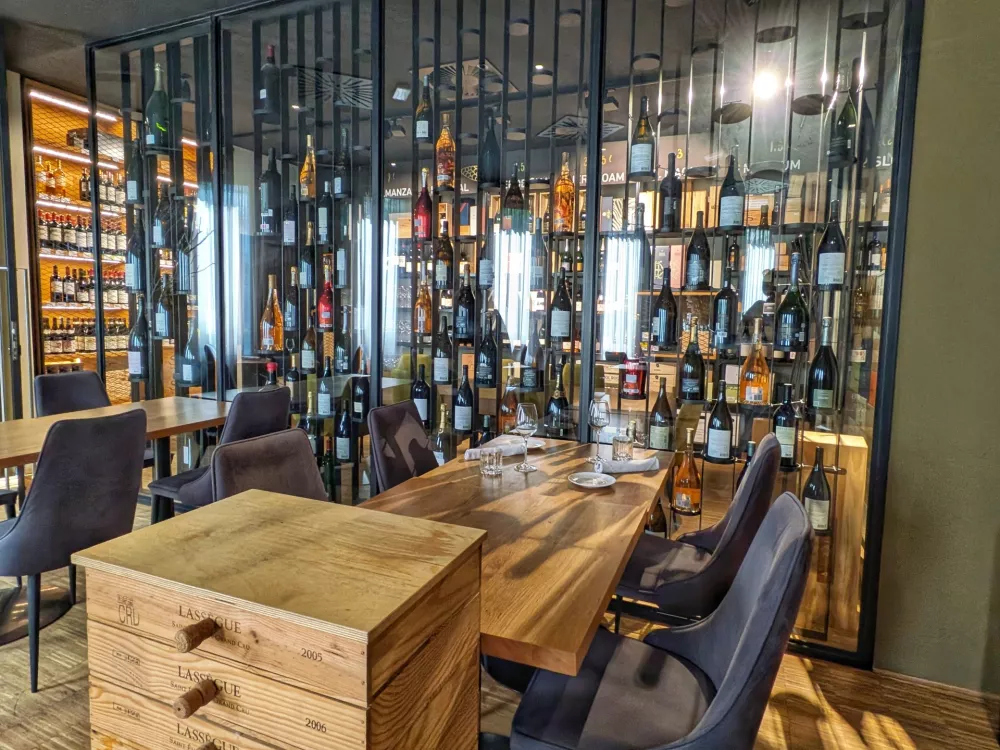 Evino bar in vinoteka