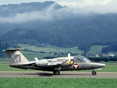 Saab 105
