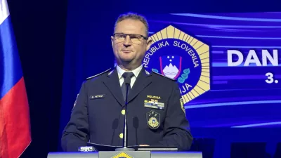 Krsko, Kulturni dom.Slovesnost ob dnevu policije.Generalni direktor policije Damjan Petric.