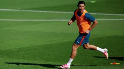 Soccer Football - FIFA World Cup 2026 - Portugal Training - Cidade do Futebol, Oeiras, Portugal - June 1, 2026 Portugal's Cristiano Ronaldo during training REUTERS/Pedro Nunes   TPX IMAGES OF THE DAY