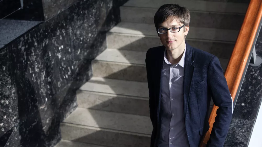 dr. Jure Leskovec, strokovnjak za proučevanje velikih socialnih in informacijskih omrežij - edini slovenski predavatelj računalni&scaron;tva na prestižni ameri&scaron;ki univerzi Stanford//FOTO: Jaka Gasar