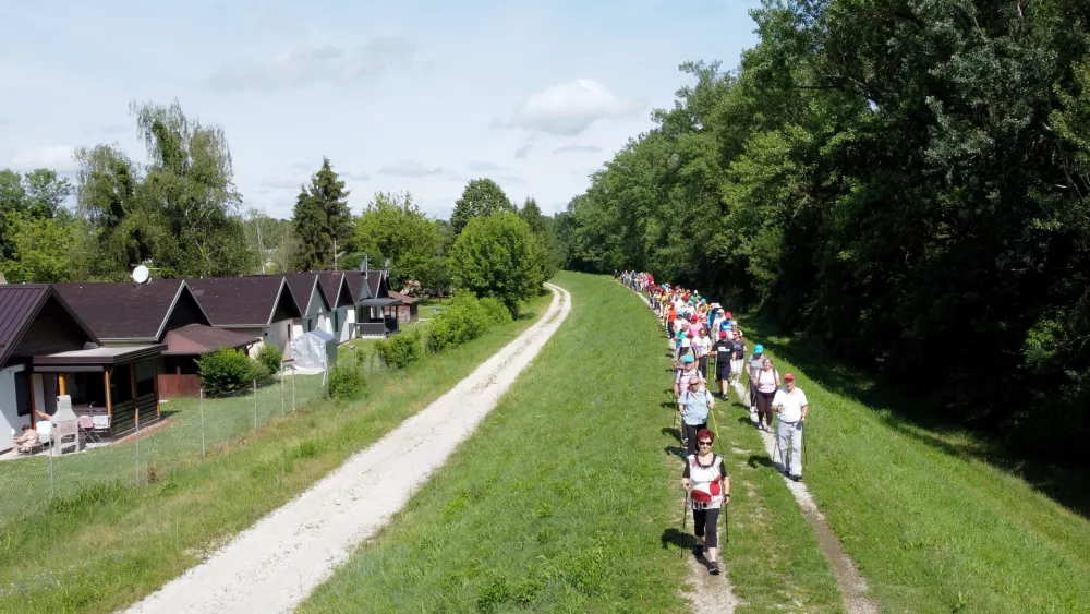 Dan nordijske hoje, Terme Čatež, dron, Nedeljski dnevnik DCIM100MEDIADJI_0085.JPG / Foto: Igor Kupljenik