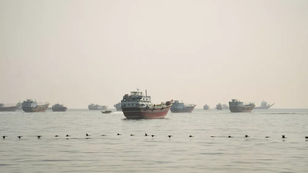 Vessels are anchored in the Strait of Hormuz, as seen from Musandam, Oman, June 10, 2026. REUTERS/Stringer   TPX IMAGES OF THE DAY