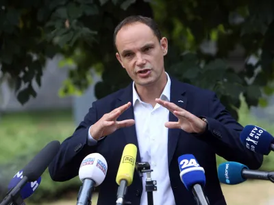 dr. Anže Logar, kandidat za predsednika republike - 04.07.2022 &ndash; Predsedni&scaron;ke volitve 2022 - novinarska konferenca s predstavitvijo kandidature poslanca SDS Anžeta Logarja za predsednika republike //FOTO: Tomaž Skale