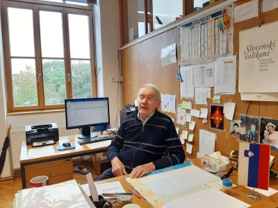 &raquo;Čudovite spomine imam na nedeljske generalke pred nastopi, ko so se dijaki v Ljubljano odpravili s sendvičem in pol litra vode v nahrbtniku, a so bili vsi navdu&scaron;eni. Ko sem jih videl na odru, mi je &scaron;lo na jok od ponosa,&laquo; je zaupal dolgoletni ravnatelj Gimnazije Kranj mag. Franc Rozman.