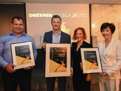 Judita Zidar, gledali&scaron;ka igralka - prejemnica Dnevnikove nagrade za igralske dosežke v minuli sezoni -<br><br> <br><br>- 24.09.2022 &ndash; Mestno gledali&scaron;če ljubljansko &ndash; 35. Dnevnikova nagrada za najbolj&scaron;o umetni&scaron;ko stvaritev na odru Mestnega gledali&scaron;ča ljubljanskega (MGL) v pretekli sezoni<br><br> <br><br>//FOTO: Nik Erik Neubauer