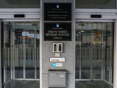 - 19.10.2022 - Stavba na Fajfarjevi 33 v Ljubljani kjer je sedež Upravnega sodi&scaron;ča RS.- Upravno sodi&scaron;če.- Urad RS za nadzor proračuna. //FOTO: Bojan Velikonja