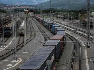 03.07.2016 - Stavka v Luki Koprer - Luka Koper - Vlaki - vlakovna kompozicija ///FOTO: Luka Cjuha..