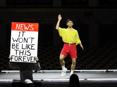 Moritz Ostruschnjak: Plesne in&scaron;trukcije, predstava, Cofestival