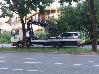 Lani je pajek v Ljubljani odpeljal več kot 1500 nepravilno parkiranih vozil.

&nbsp;

&nbsp;