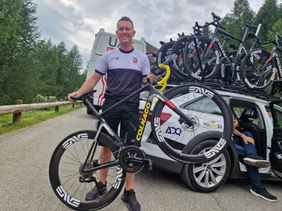 Bo&scaron;tjan Kavčnik je na pravkar končani dirki po Franciji skrbel izključno za kolesa Tadeja Pogačarja.