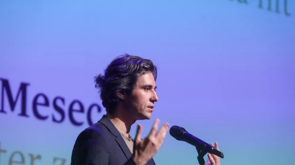 - Luka Mesec, minister za delo, družino, socialne zadeve in enake možnosti,- 29.03.2024. Zlata Nit, zaključek medisko raziskovalnega projekta časopisne družbe Dnevnik d.d. s podelitvijo nagrad najbolj&scaron;im zaposlovalcem v Sloveniji.//FOTO: Bojan Velikonja