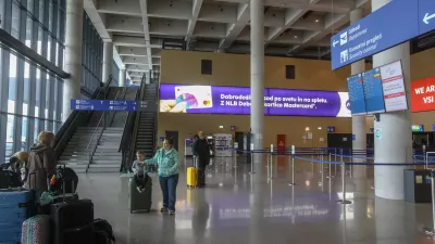 - potni&scaron;ki terminal -&nbsp;- 14.12.2022 - Letali&scaron;če Jožeta Pučnika Brnik &ndash; Aerodrom Ljubljana &ndash; Fraport Slovenija&nbsp;//FOTO: Luka Cjuha