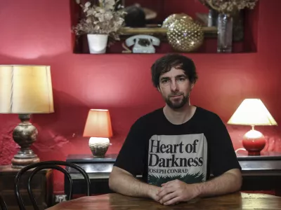 Pesnik Denis &Scaron;kofič Foto: Jaka Gasar