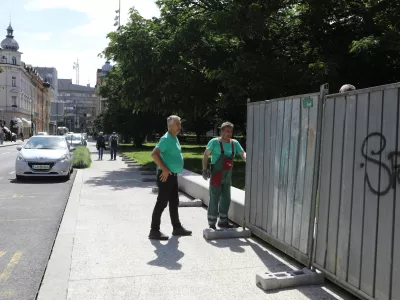 04.06.2024 - Miklo&scaron;ičev park, kjer izvajajo deratizacijo. postavitev ograje - deritizacijaFOTO: Luka Cjuha