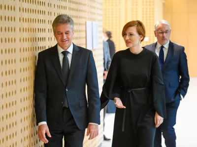 &Scaron;efi koalicijskih strank Robert Golob, Asta Vrečko in Matjaž Han so po dana&scaron;njem vrhu koalicije sporočili, da ciljev iz koalicijske pogodbe v tem mandatu ne bodo mogli v celoti uresničiti. Foto:STA