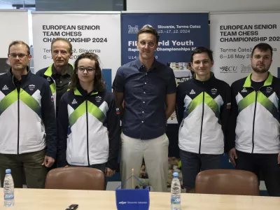 - 23.09.2024 - novinarska konferenca &scaron;ahovske reprezentance Slovenije po vrnitvi s svetovnega prvenstva v Budimpe&scaron;ti //FOTO: Jaka Gasar