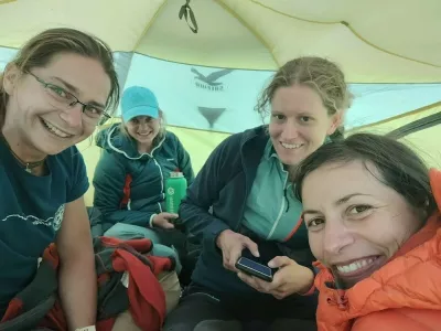 Slovenska četverica (z leve): Patricija Verdev, Anja Petek, Ana Baumgartner in Ur&scaron;a Ke&scaron;ar. F Patricija Verdev