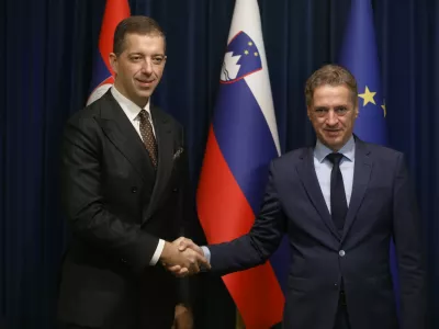 15.10.2024 - sreДЌanje s predsednika vlade Roberta Goloba s ministrom za zunanje zadeve Srbije Marko ДђuriД&Dagger;FOTO: Luka Cjuha